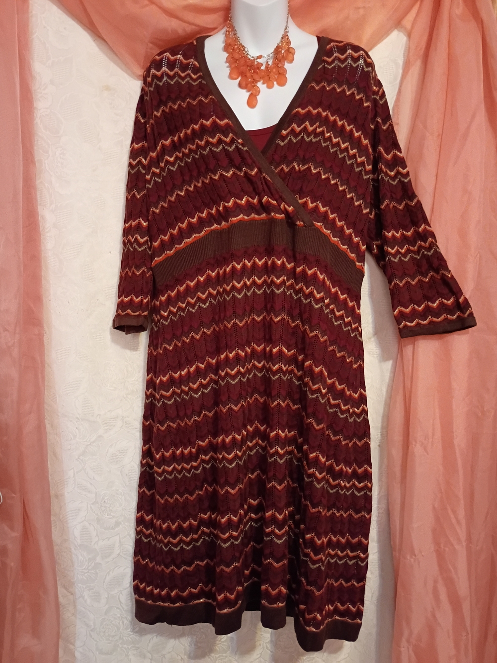 Lane Bryant Ladies Maroon Chevron Knit Dress with Orange Accents Sz 20